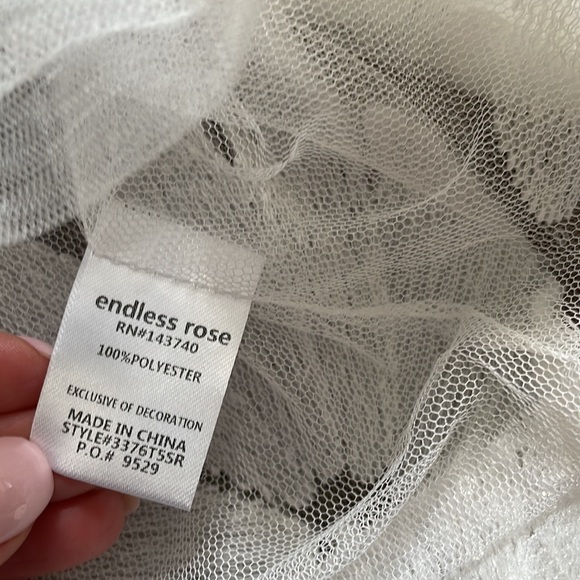 Endless rose sequin top - Picture 4 of 5